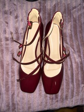 Strappy Square-Toe Mary-Jane’s in Burgundy